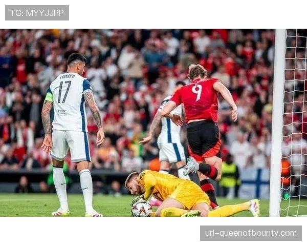 比赛第70分钟，麦迪逊直接任意球破门，帮助热刺反超比分。