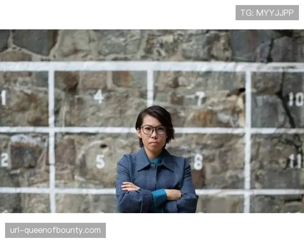 柏林联合任命34岁埃塔为临时主帅，成德甲首位女性主教练